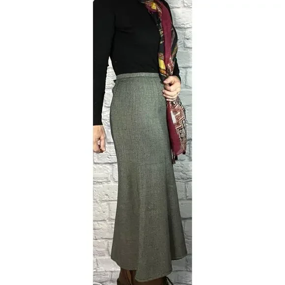 Vintage Harve Benard 100% Wool Classic Old Money Style Trumpet Skirt - Picture 2 of 10